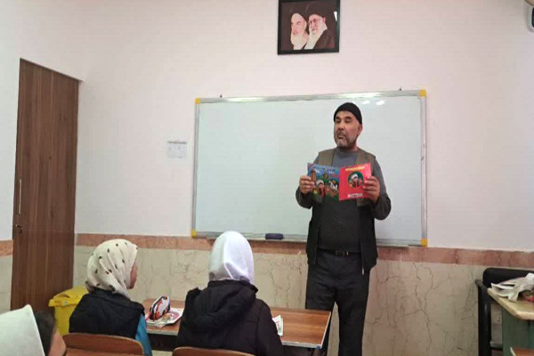 «گلدی» مهمان دختران دانش‌آموز روستای بی‌بی شیروان شد