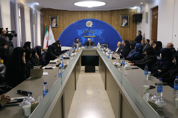 کتاب‌ها و محصولات جدید آموزشی بنیاد سعدی رونمایی شدند