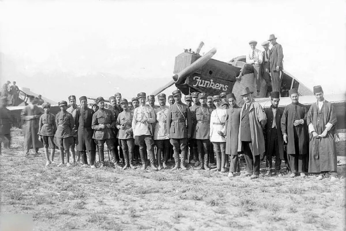 چرا ورود نخستین هواپیما به ایران زیر لایه‌های فراموشی پنهان شد؟