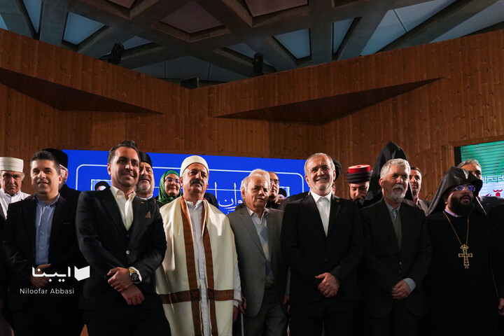 دیدار رهبران ادیان توحیدی‌ با رئیس جمهور