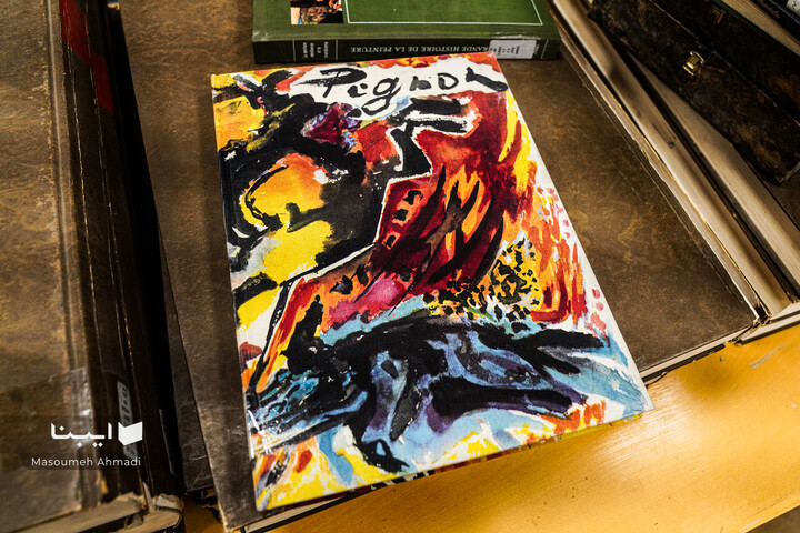 کتابخانه دانشکده ادبیات و علوم انسانی دانشگاه تهران