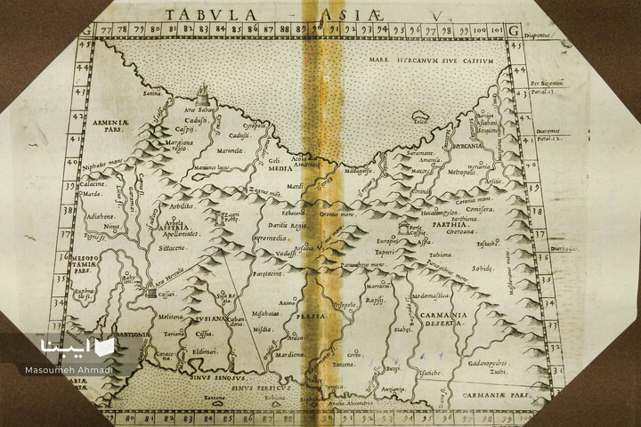 کتابخانه دانشکده ادبیات و علوم انسانی دانشگاه تهران