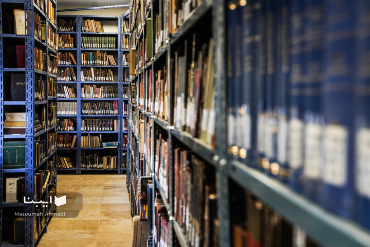 کتابخانه دانشکده ادبیات و علوم انسانی دانشگاه تهران