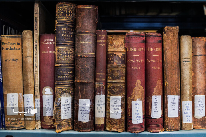 کتابخانه دانشکده ادبیات و علوم انسانی دانشگاه تهران