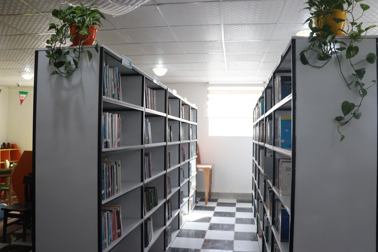 پیشخان کتابخانه عمومی شهیدرجبعلی دلشاد افتتاح شد