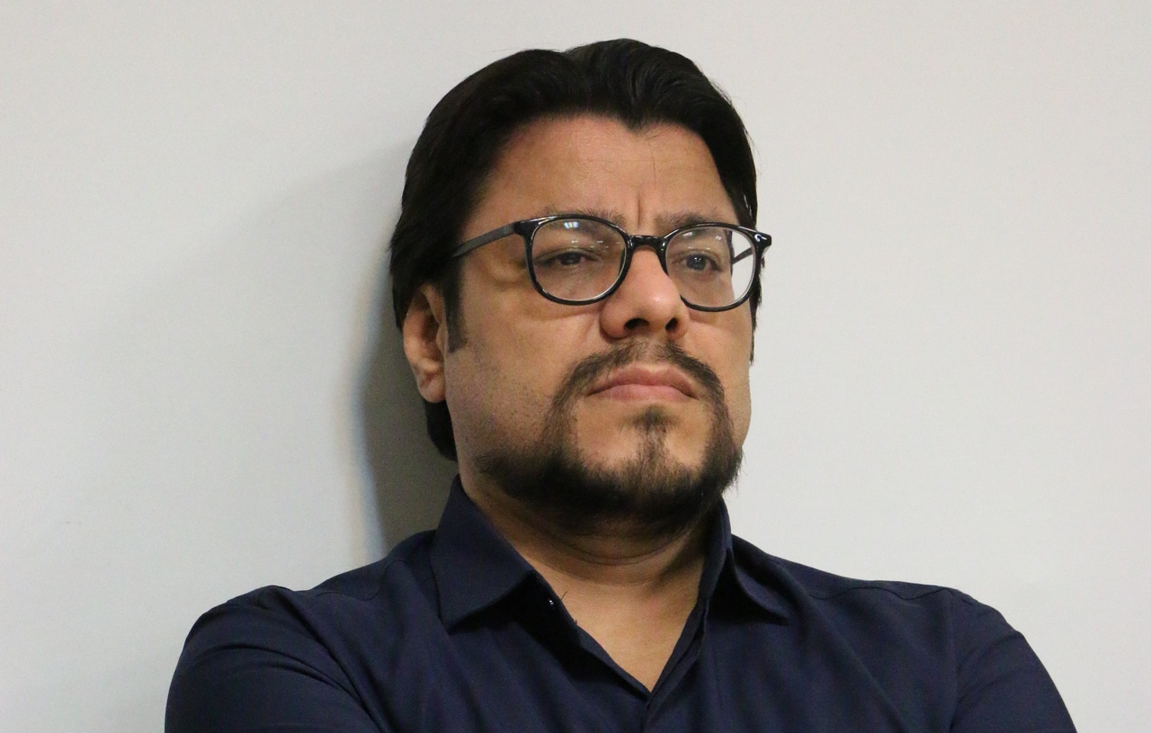 وقتی نقد ادبی درگیر نمایش نظریه میشود/ چگونه «معرفی» جای نقد را گرفته است؟