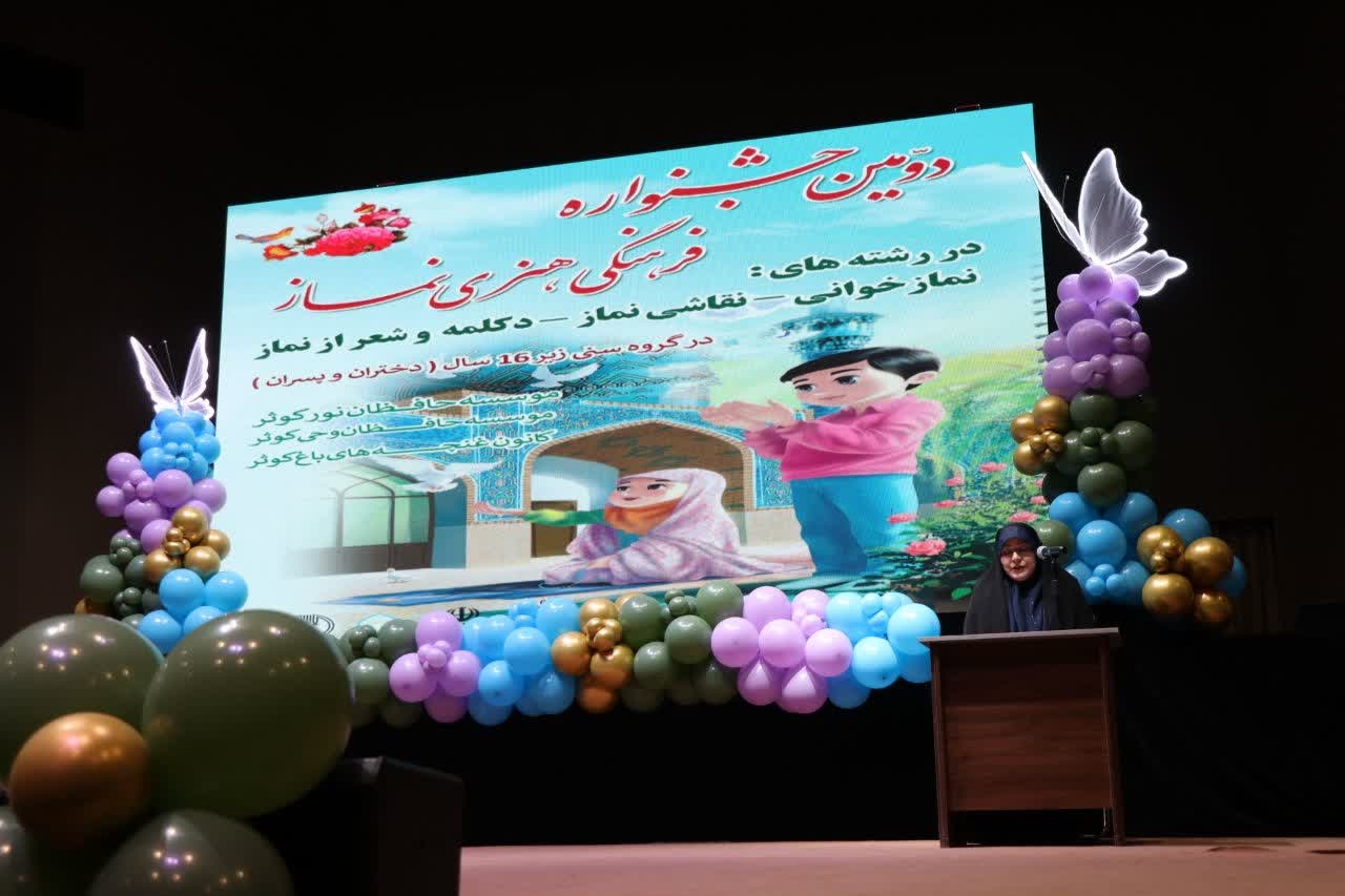 تلاقی نورانی کتاب و قرآن در روز نخست نمایشگاه کتاب ارومیه/ جایی برای تبادل اندیشه