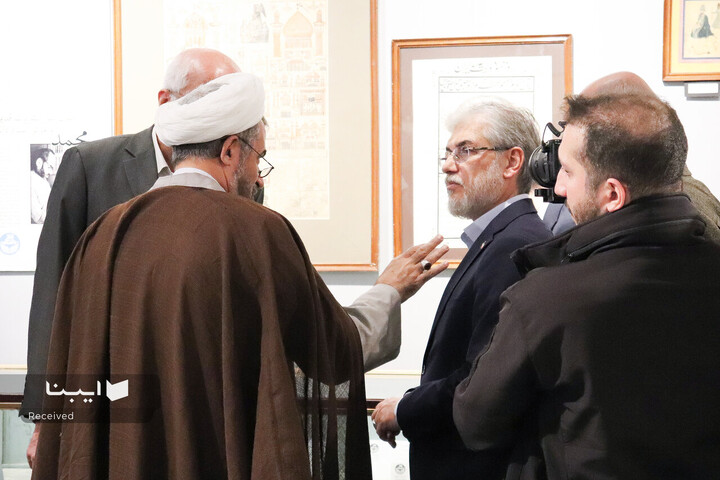 بازدید وزیر علوم از کتابخانه مرکزی دانشگاه تهران