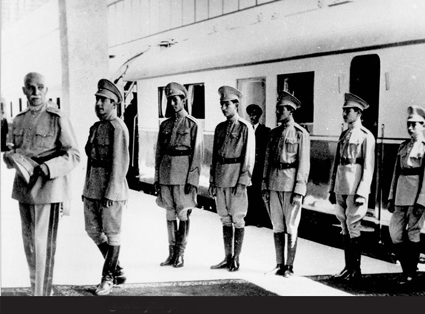 کارنامه پهلوی‌ها به روایت روزنامه خاطرات عین‌السلطنه