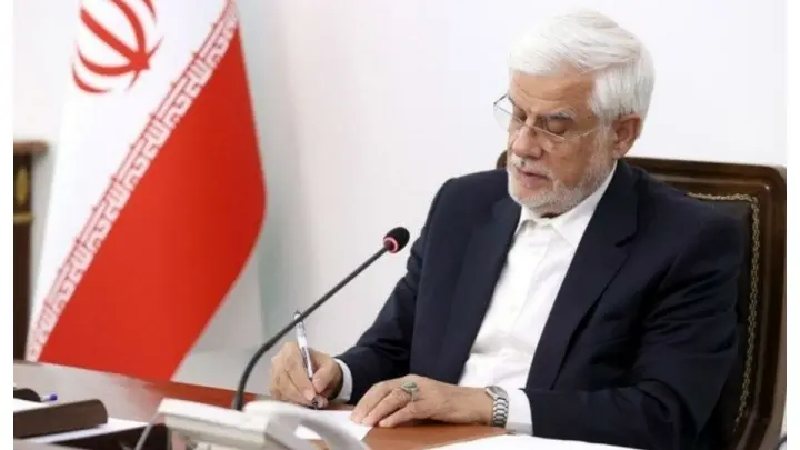 تمجید عارف از وزارت فرهنگ برای برگزاری جشنواره‌های فجر ۱۴۰۴