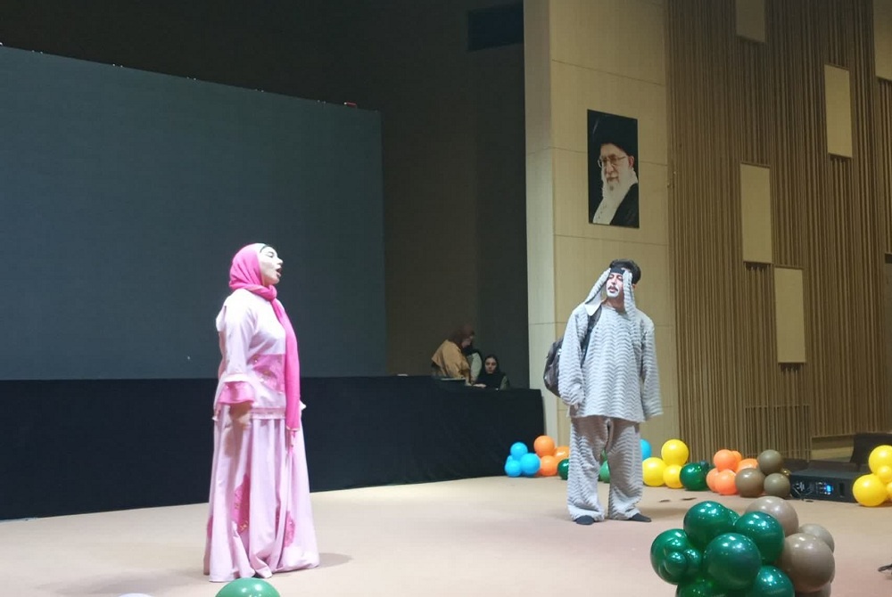 رونمایی از کتابی که خلاقیت را جایگزین سخت‌افزار می‌کند/ مهمان ویژه امروز نمایشگاه کیست؟