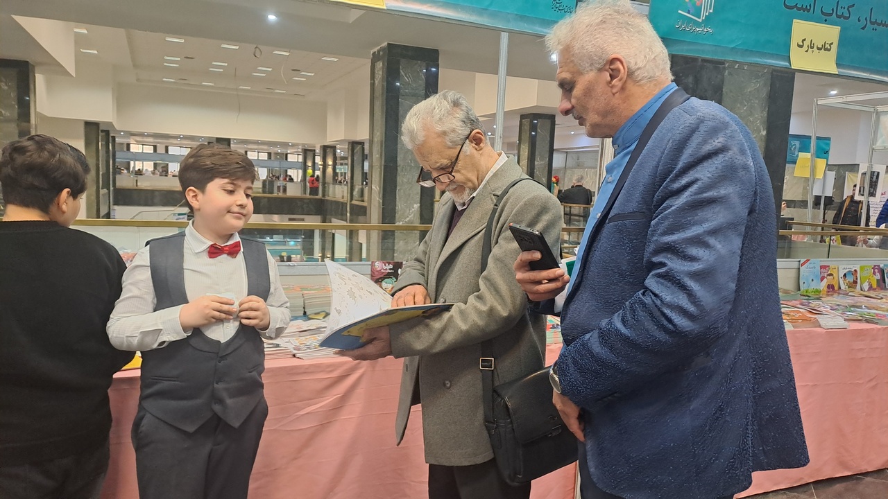 تنوع کتابها در نمایشگاه، جذابترین بخش این رویداد فرهنگی است