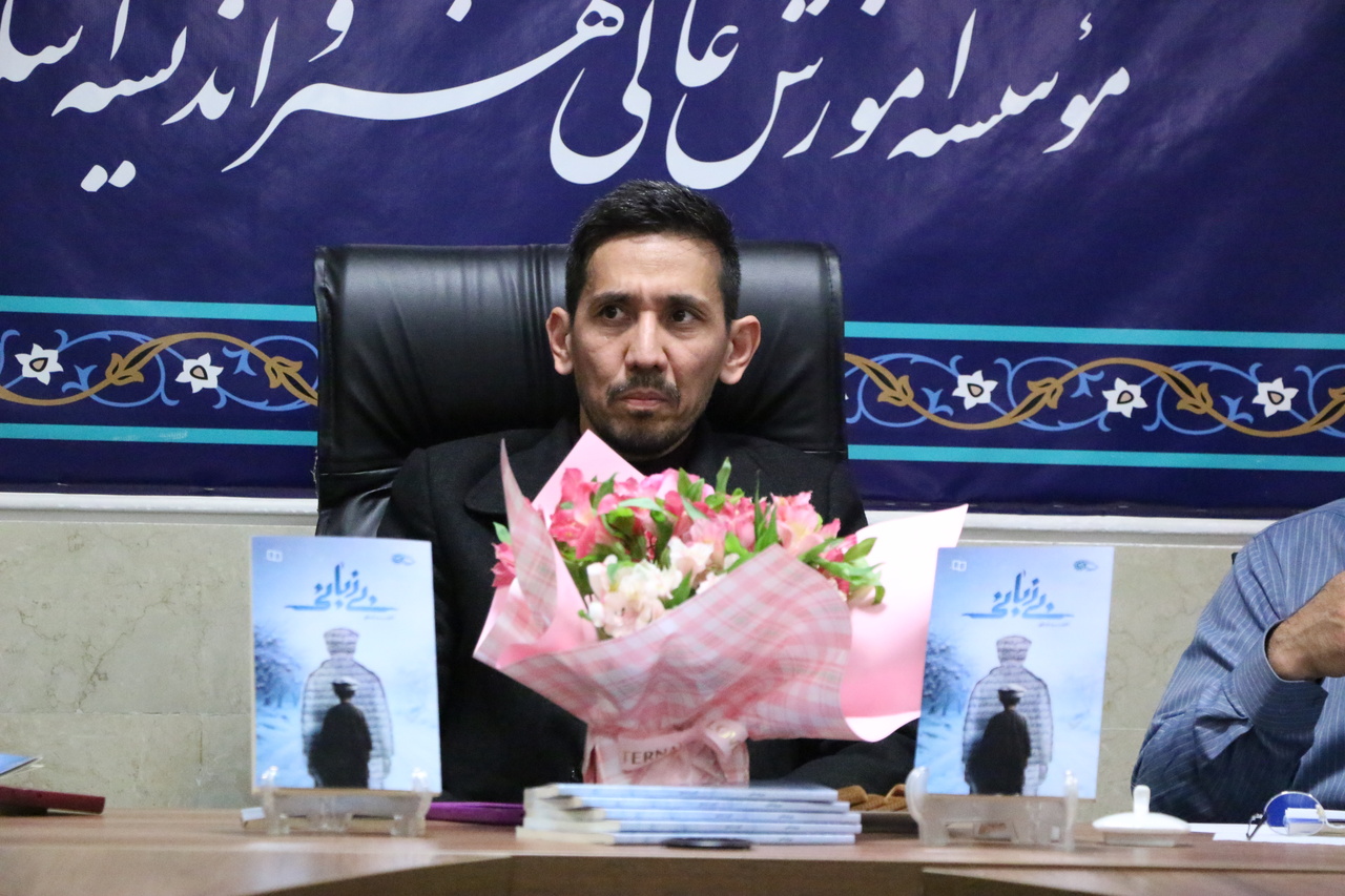 ادبیات داستانی پنجره‌ای رو به حقیقت انسانی/ بهترین آثار ادبی رابطه دیالکتیکی با تاریخ برقرار می‌کنند