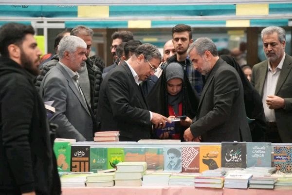 نمایشگاه کتاب ارومیه میزبان کارگاه‌های قصه‌گویی/ قصه‌سازی برای کودکان ضروری است