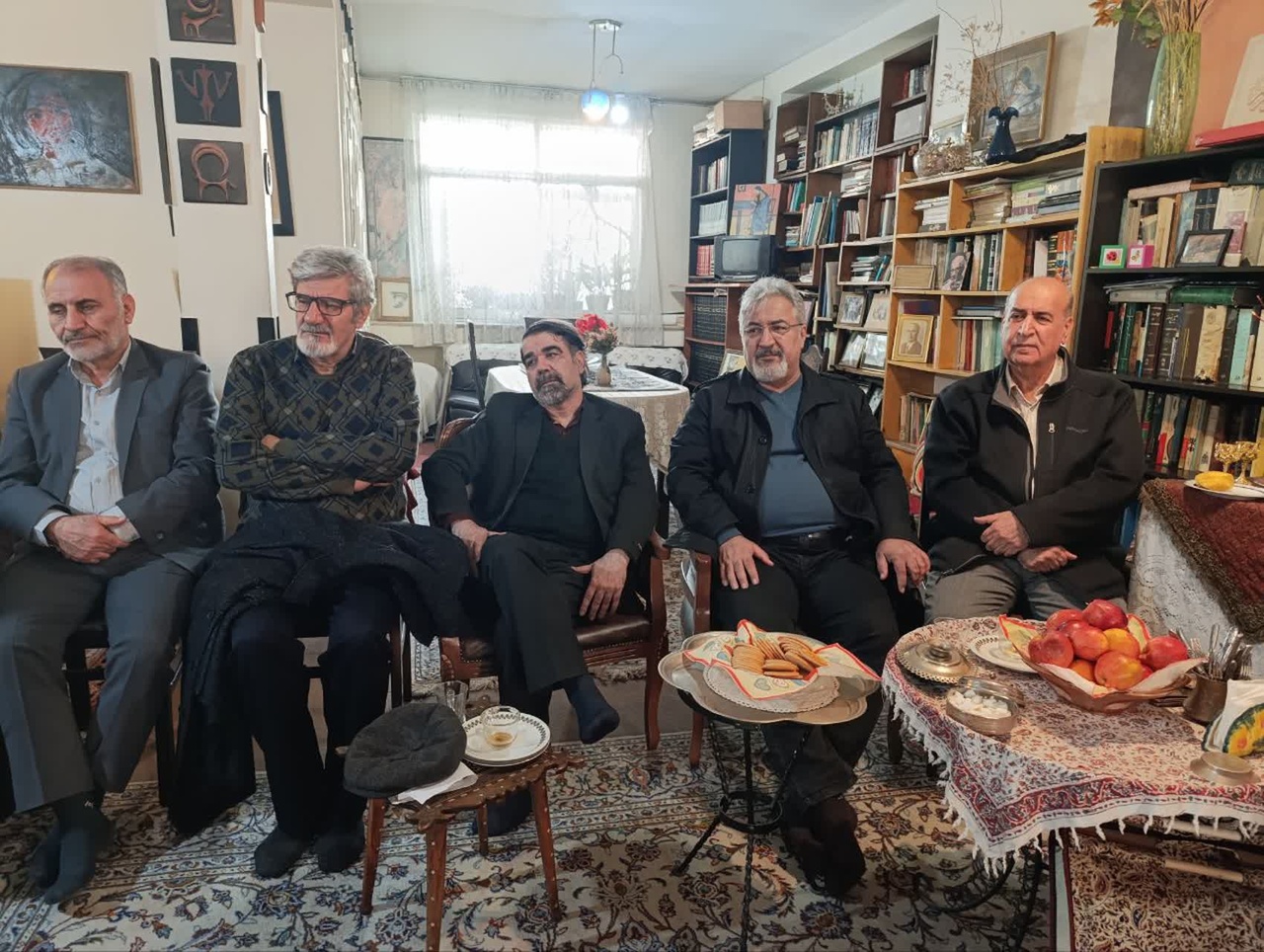 منزل «غزل تاجبخش»؛ «خانه شعر ایران» است/ جایگاه ریشهدار انجمنهای ادبی لرستان