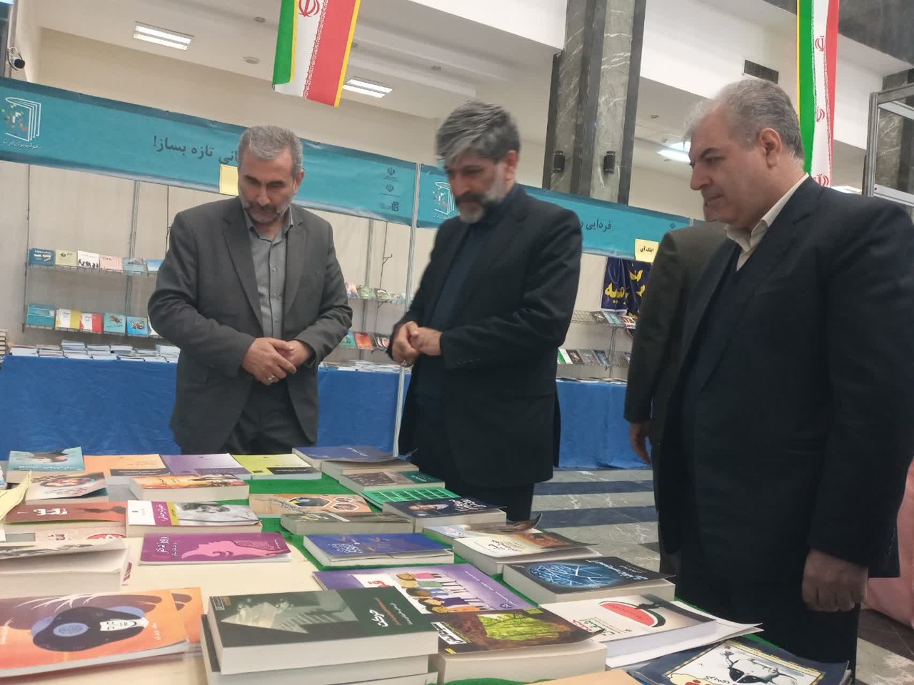 کتاب‌خوانان ارومیه‌ای، نفس‌های پایانی نمایشگاه را پرشور رقم زدند