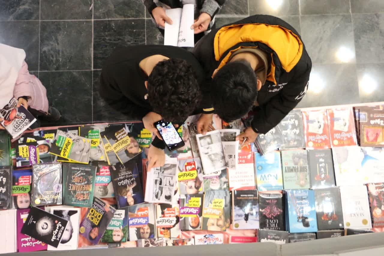 کتابخوانان ارومیهای، نفسهای پایانی نمایشگاه را پرشور رقم زدند