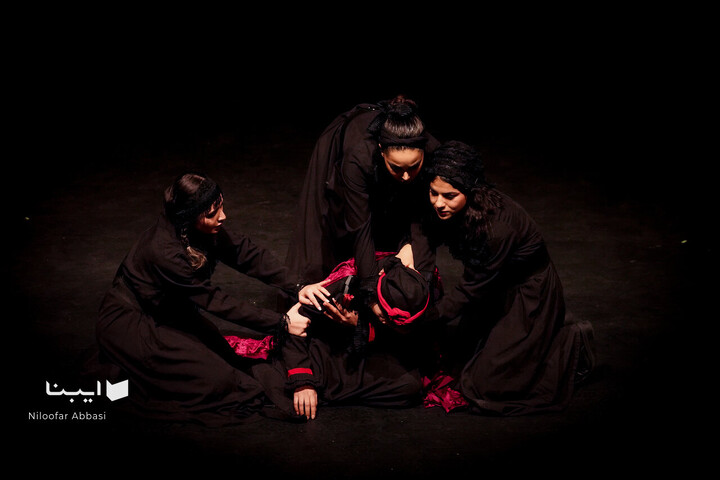 نمایش خانه برناردا آلبا