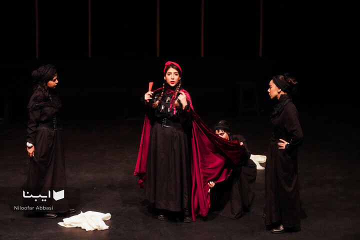 نمایش خانه برناردا آلبا