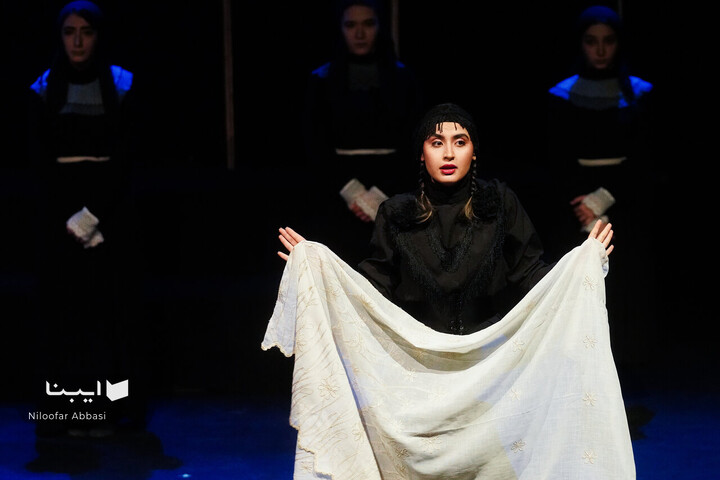 نمایش خانه برناردا آلبا