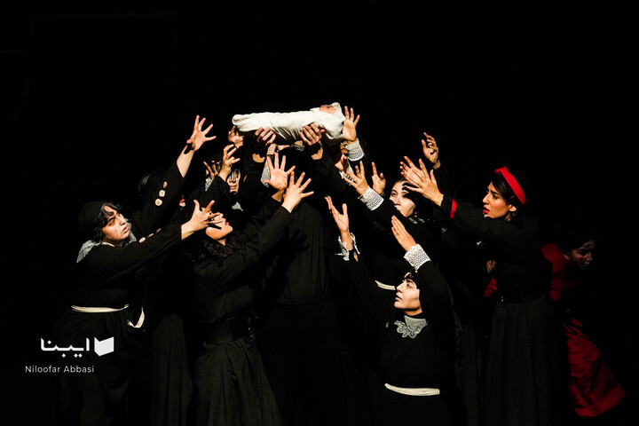 نمایش خانه برناردا آلبا