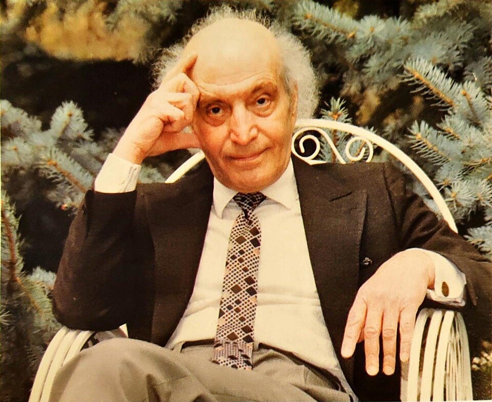 حکمت علم مطلق است