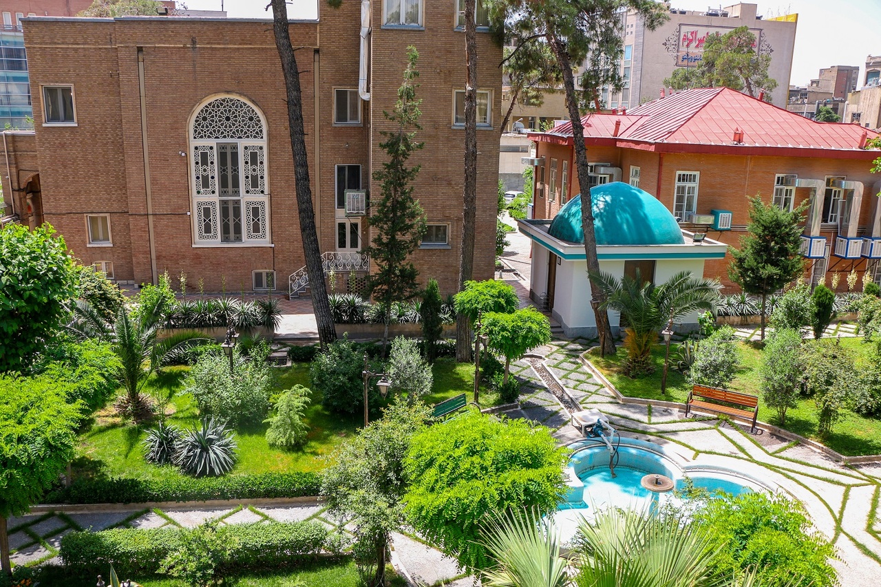 حکمت علم مطلق است