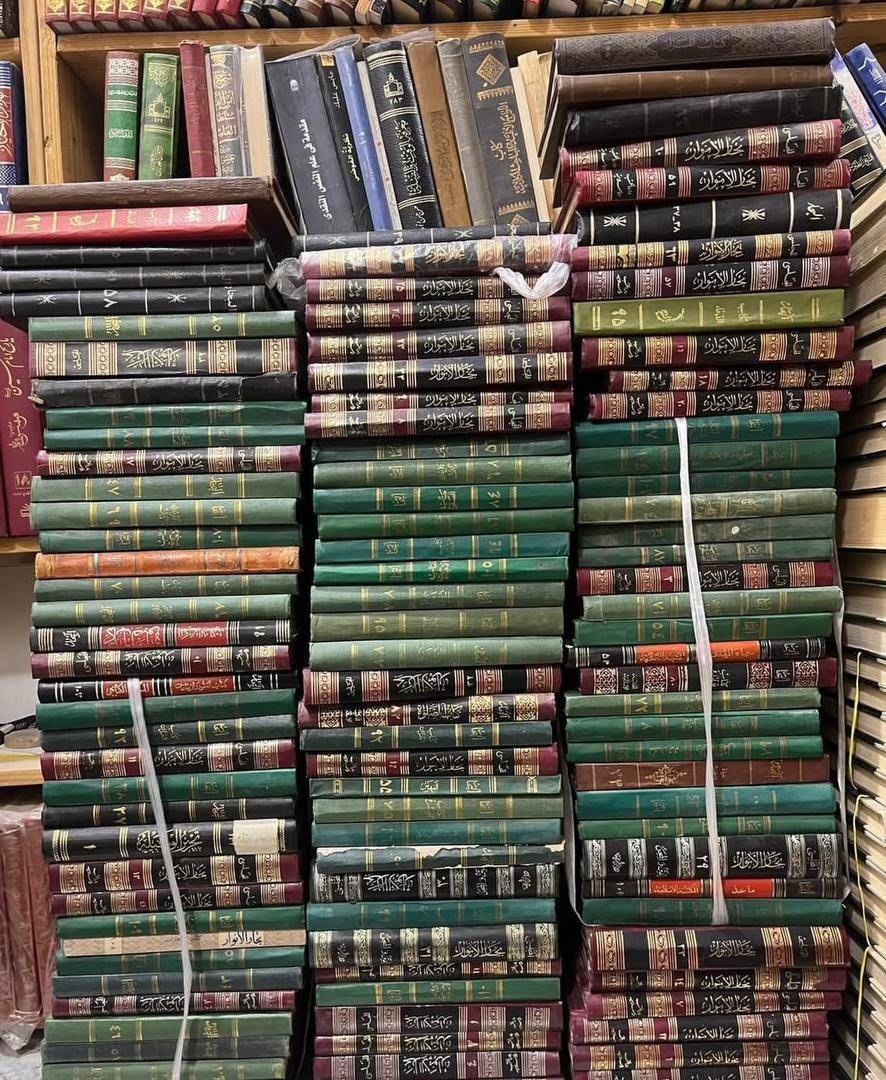 پرچمدارِ بیامضا