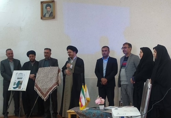 «شیدایی» و «سیب سبز لبنان» در سامان رونمایی شد