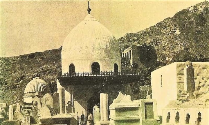 تحلیل انتقادی تاریخ‌نگاری ابن‌سعد