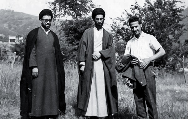 کسانی که وقت ندارند، همین الان جلسه را ترک کنند