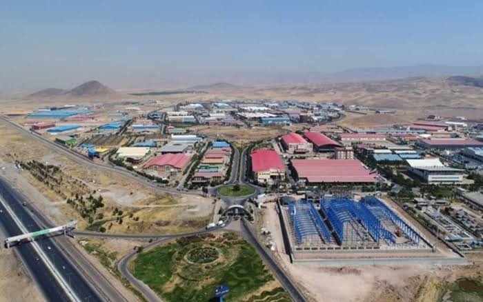 شهرک صنعتی چاپ و نشر قم مورد هدف دشمن قرار گرفت