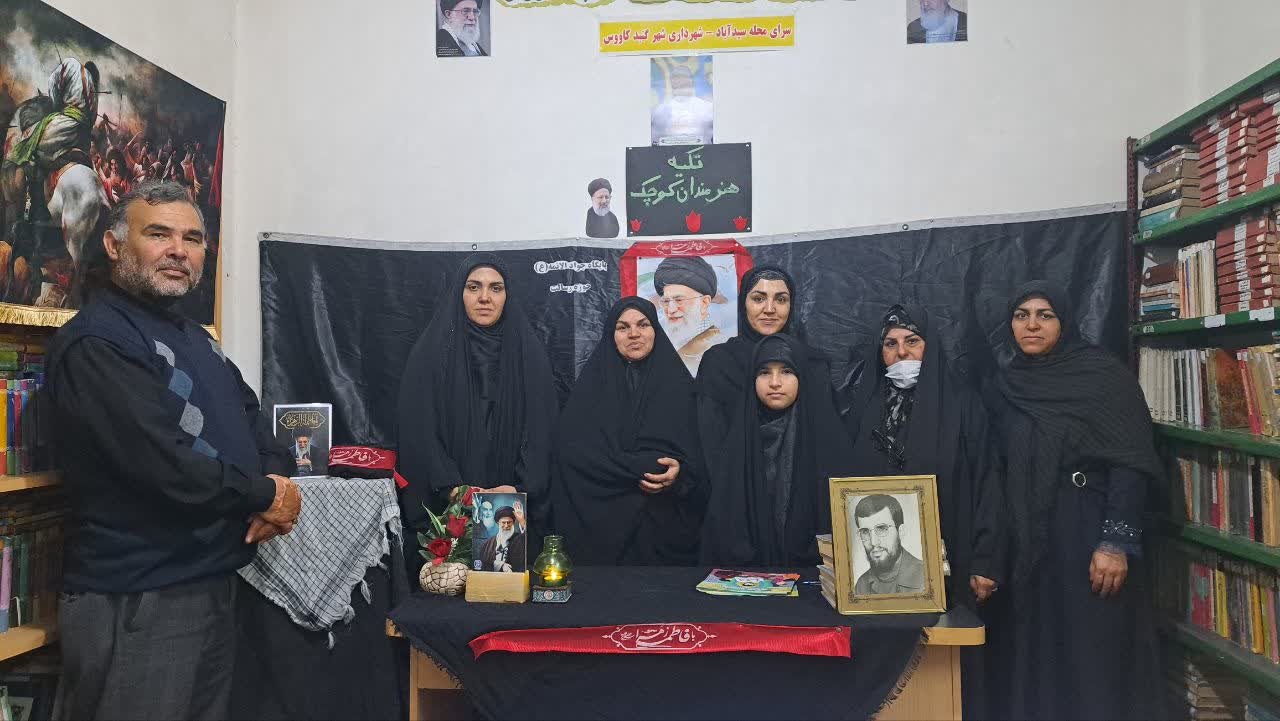 دختران گنبدی با کتاب در جنگ رمضان میدان‌داری می‌کنند