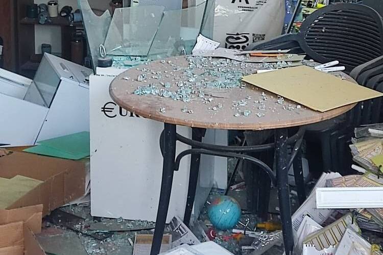 حمله به اهداف نزدیک شهرکتاب‌ها؛ ۵ میلیارد تومان خسارت به کالاهای فرهنگی