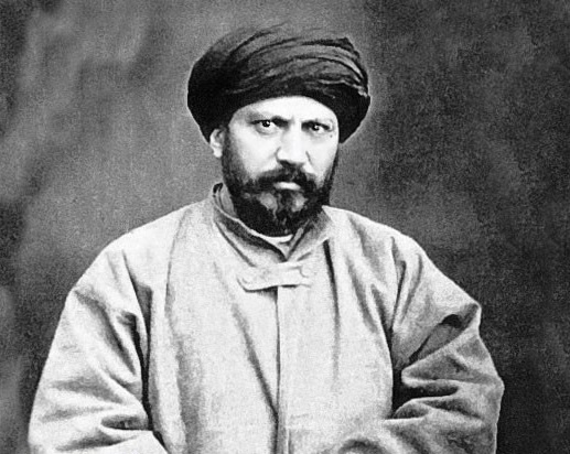 گسترش اندیشه‌های اصلاح‌طلبانه و مبارزه با استعمار