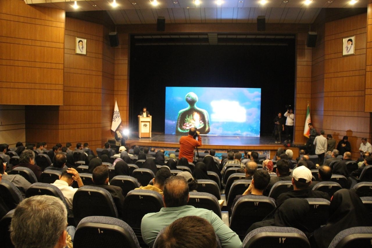 مروری بر رویدادهای کتابمحور لرستان در سال ۱۴۰۴/ از بزرگداشت پیشکسوتان تا کسب نشان همخوان