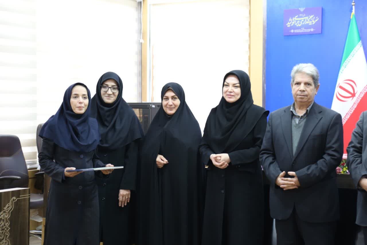 مروری بر رویدادهای کتابمحور لرستان در سال ۱۴۰۴/ از بزرگداشت پیشکسوتان تا کسب نشان همخوان