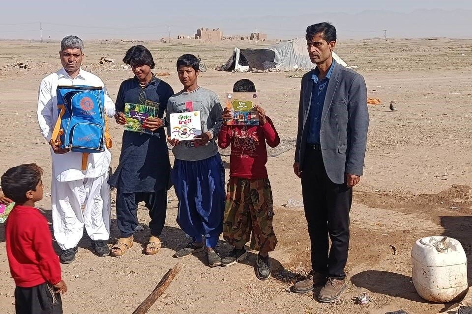 «کوله کتاب»؛ پل ارتباطی کتاب و جامعه عشایری خواف