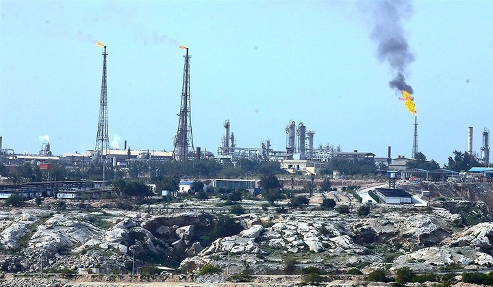 شرح جلال از مهمانی در جزیره خارگ