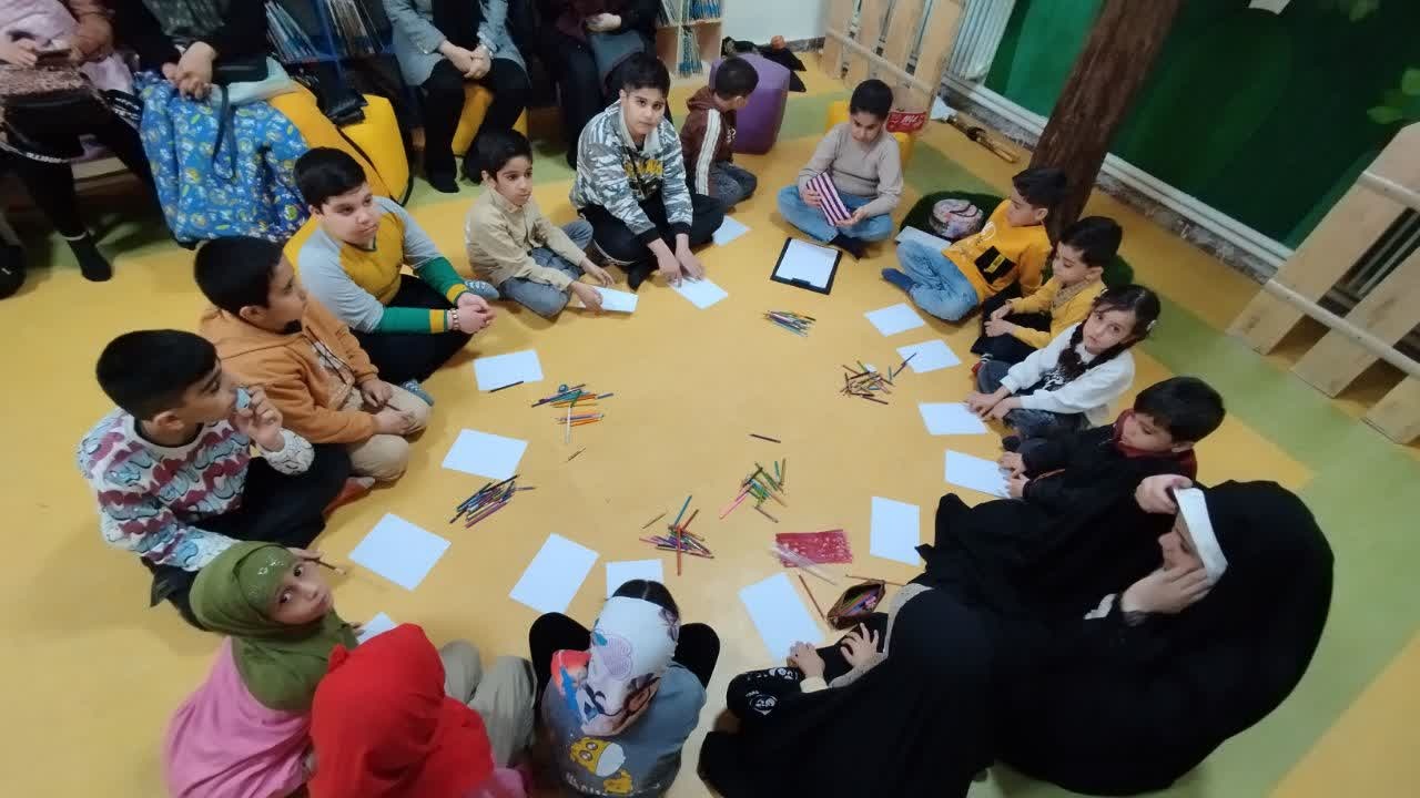 روایتی از تلاش بی‌وقفه برای ترویج کتابخوانی در دل جنگ/ از قصه‌گویی مجازی تا امانت کتاب در مدارس