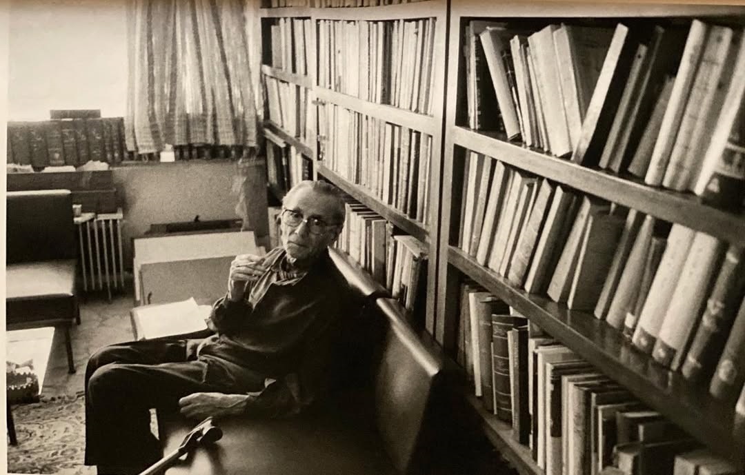 ایران به روایت ناتل خانلری