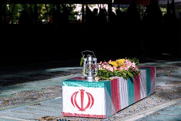 خون هنرمندان نمایش نیز به رگ ایران ریخت