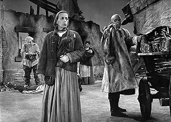 نقد فاشیسم و سرمایه‌داری از دیدگاه برشت در تئاتر حماسی