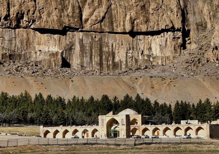 ایرانی به هر کجا برود یک تاریخ را بر پشت خود دارد