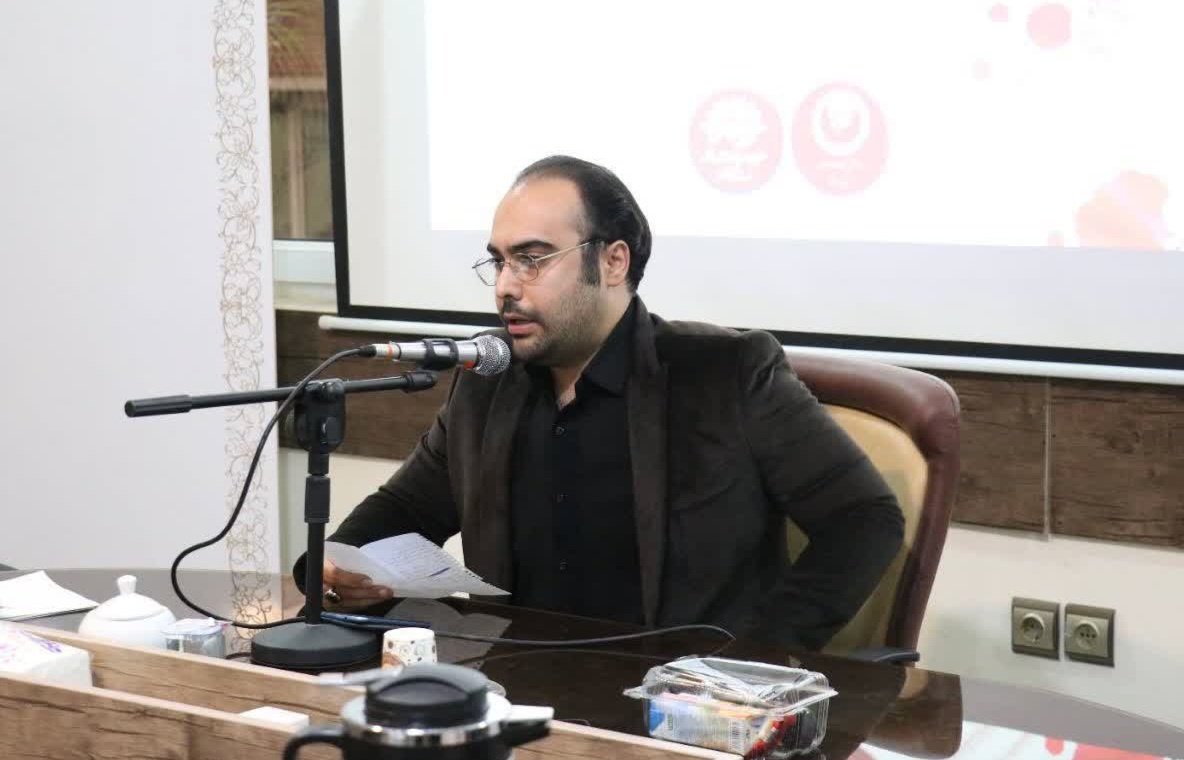 وطن و پرچم، ناموس ایرانی است/ دیوهای شاهنامه امروزه بیشتر قابل لمس هستند