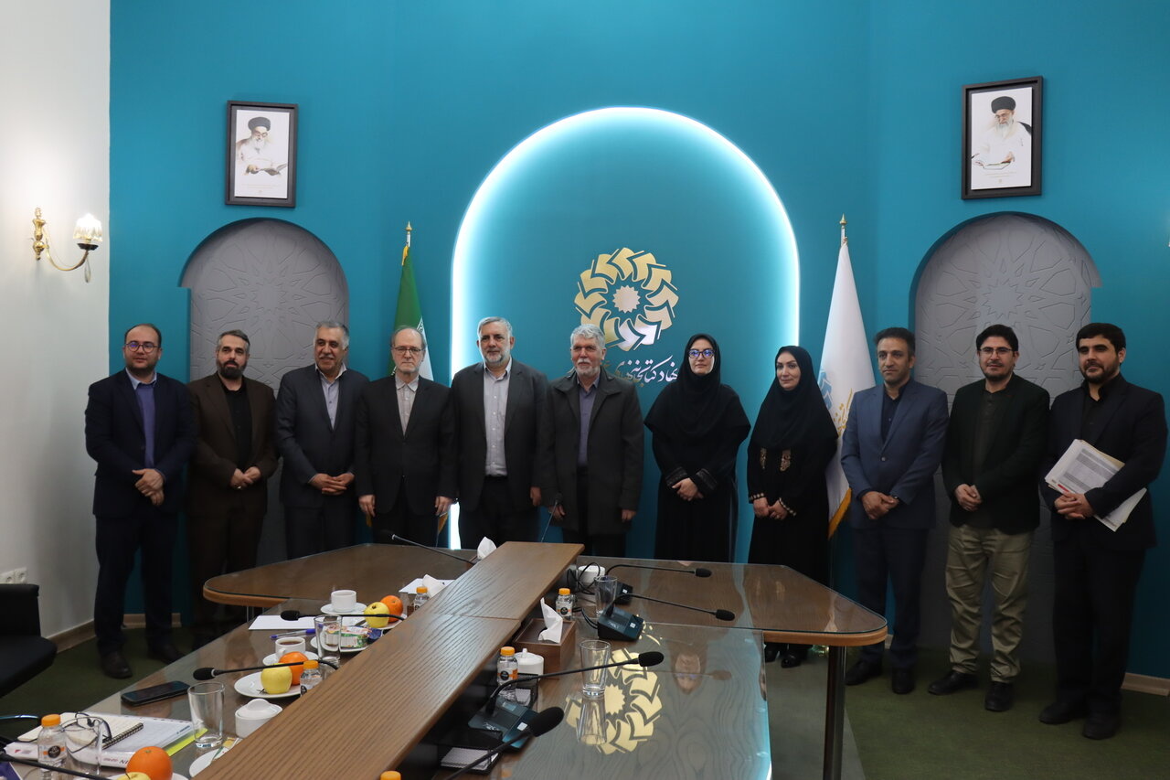 خون رهبر شهید و کودکان میناب، به انرژی مضاعف برای دستگاه‌های متولی امر کتاب، تبدیل شود