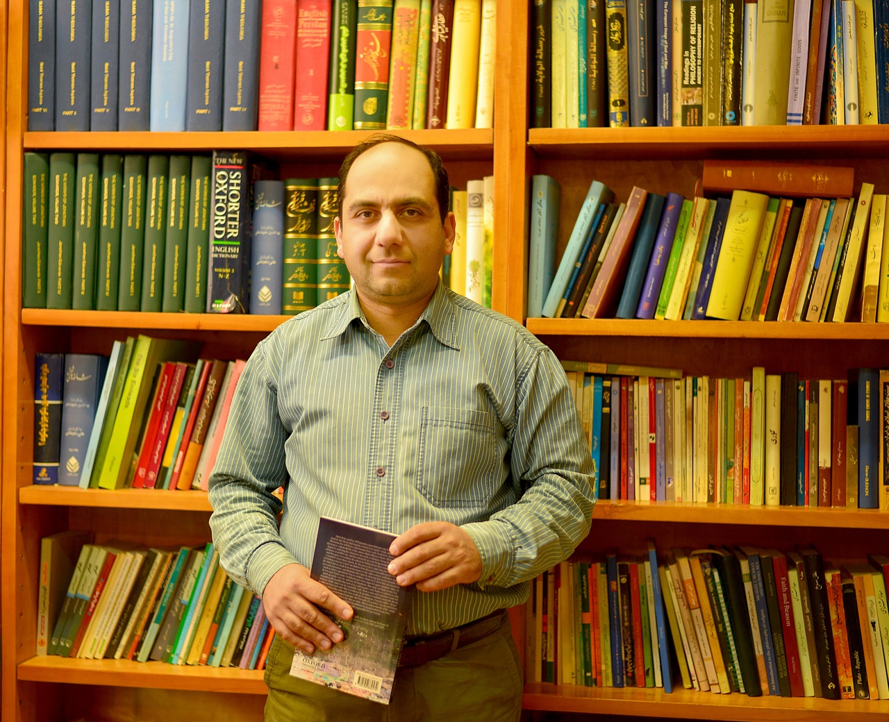 خانه‌ام سوخت، کتاب‌هایم سوخت