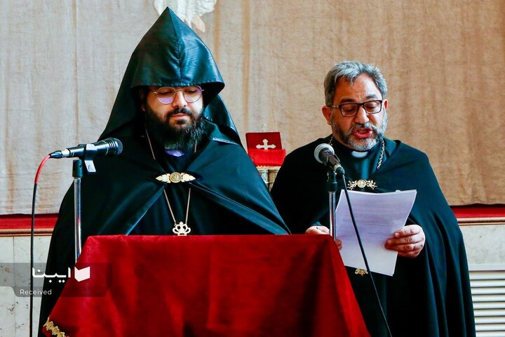 آیین چهلمین روز شهادت قائد حضرت آیت الله العظمی سید علی خامنه‌ای (قدس سره الشریف) با حضور وزیر فرهنگ و اقلیت های مذهبی در کلیسای سرکیس مقدس تهران
