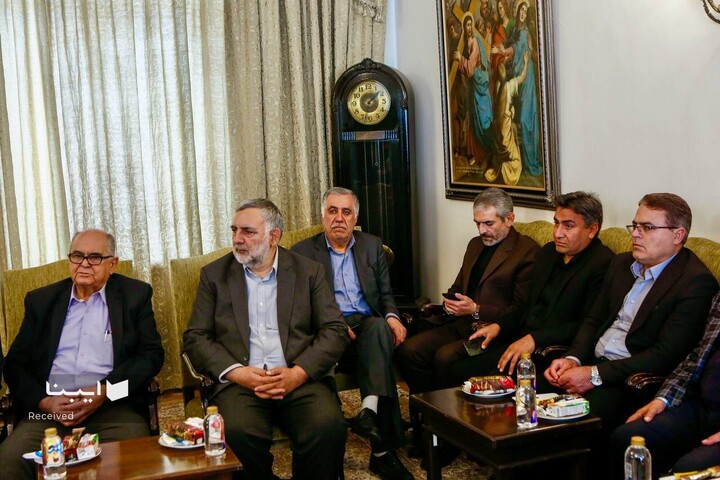 آیین چهلمین روز شهادت قائد حضرت آیت الله العظمی سید علی خامنه‌ای (قدس سره الشریف) با حضور وزیر فرهنگ و اقلیت های مذهبی در کلیسای سرکیس مقدس تهران