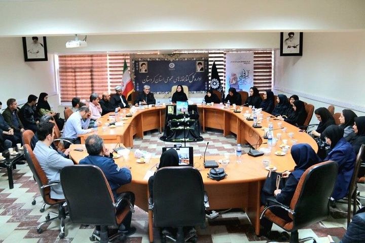 سوگ دانش‌آموزان میناب در سنندج با شعر روایت شد